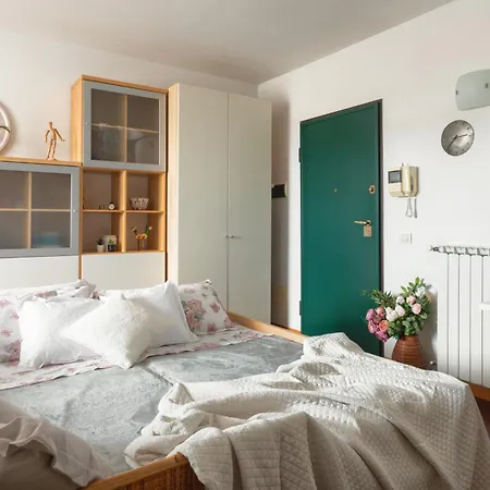 Daire Bright Penthouse With Panoramic Sunlit Terrace *