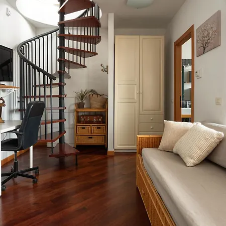 Bright Penthouse With Panoramic Sunlit Terrace * Floransa