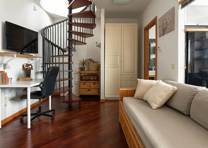 Bright Penthouse With Panoramic Sunlit Terrace * فلورنس